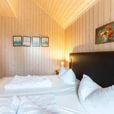 Holiday home Mirow,